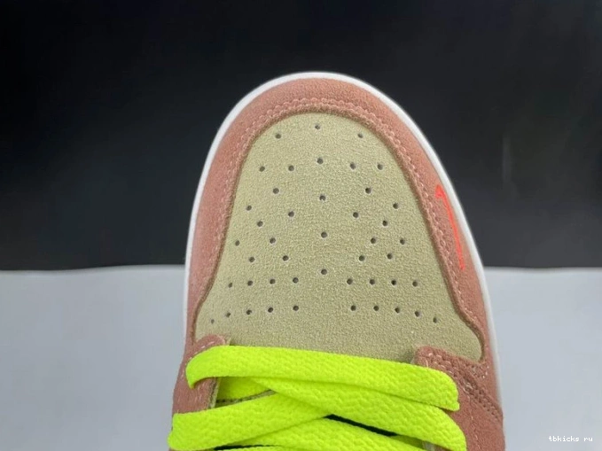 Reps TB Switch Peach High CW6576-800 Jordan Air 1 0806